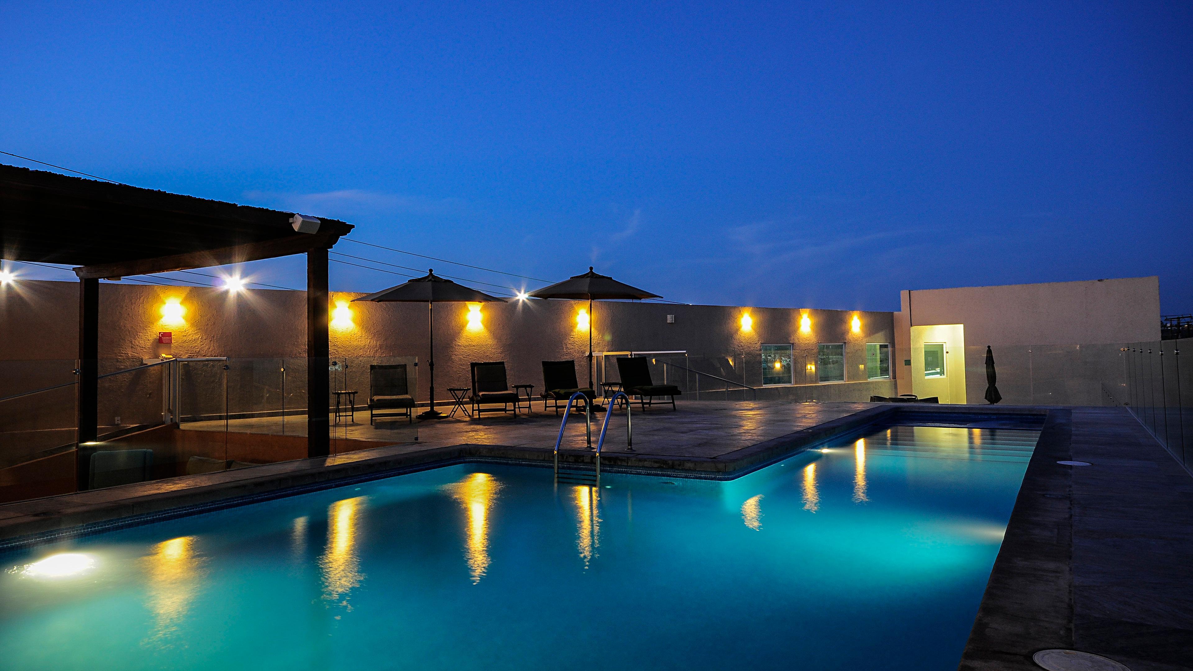 Holiday Inn Express Cabo San Lucas By Ihg Bagian luar foto